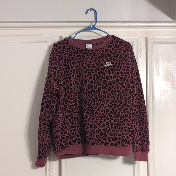 Large Pink Leopard Nike sweater - Picture 1 of 2